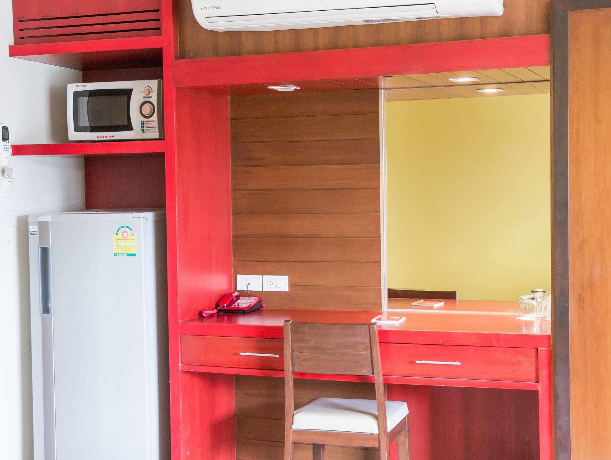 Zen Rooms Chaofa East Road Rawai Bagian luar foto